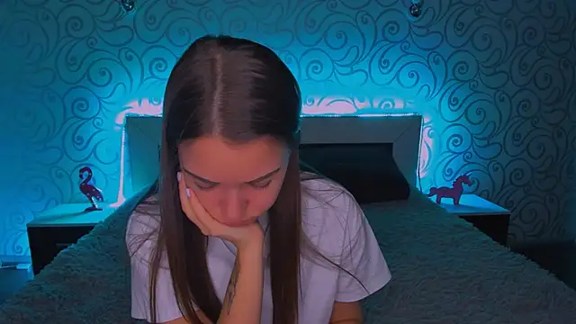 AlexaBarkley online show from 12-08-24, 03:21