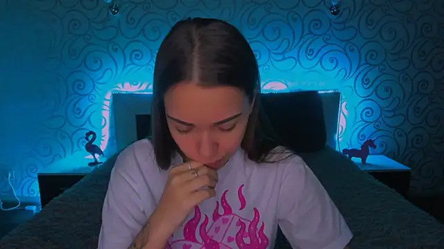 AlexaBarkley online show from 12-23-24, 03:18