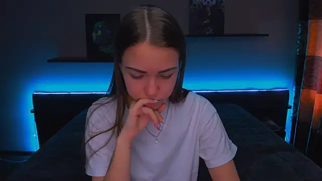 AlexaBarkley online show from 03-19-25, 03:09