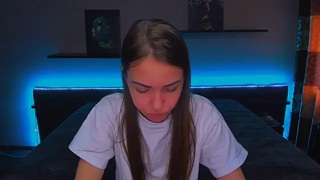 AlexaBarkley online show from 03-19-25, 06:14