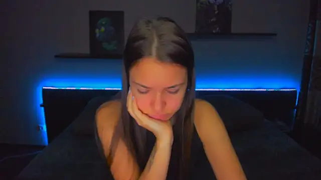 AlexaBarkley online show from 10-22-25, 12:22