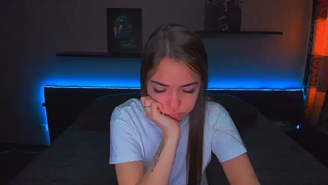 AlexaBarkley online show from 04-17-26, 12:46