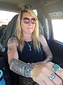 SheIsSomething online show from 02-06-25, 09:06