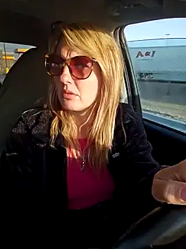 SheIsSomething online show from 02-15-25, 12:37