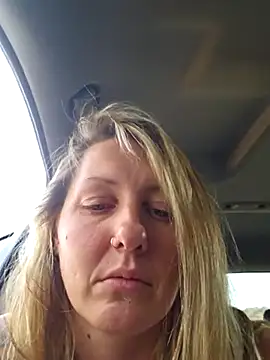 SheIsSomething online show from 02-28-25, 11:01