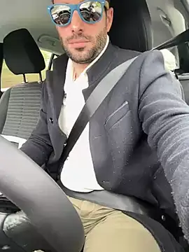 Snapshot of Simon-tem chatting on 03-20-25, 02:42 Simon-tem online show from 03-20-25, 02:42