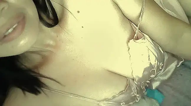 Snapshot of Alexiadreamer chatting on 12-21-24, 01:58 Alexiadreamer online show from 12-21-24, 01:58