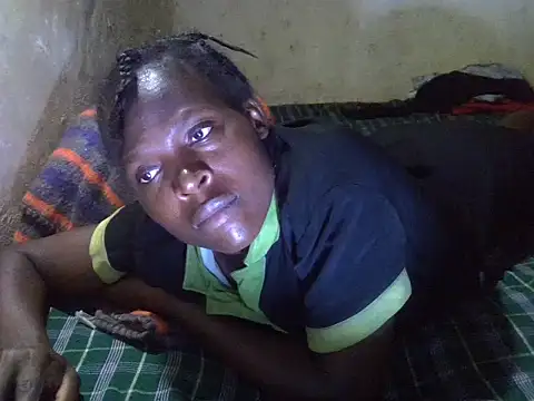 cute-shamza online show from 09-17-25, 04:30