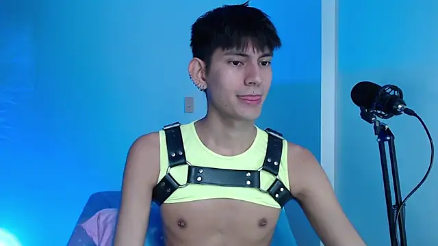 Snapshot of imdavo23 chatting on 12-14-24, 03:58 imdavo23 online show from 12-14-24, 03:58