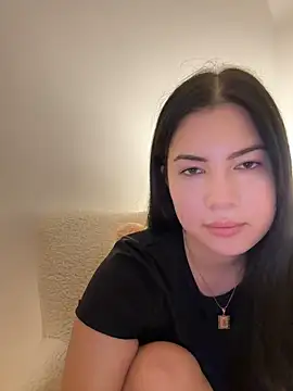 clairewntr online show from 12-11-24, 04:42