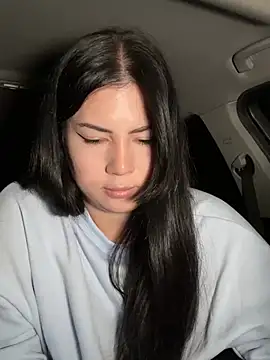 clairewntr online show from 12-17-24, 04:32