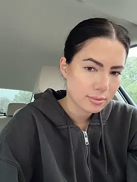 clairewntr online show from 10-05-25, 03:32