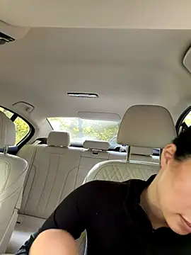 clairewntr online show from 10-19-25, 02:18