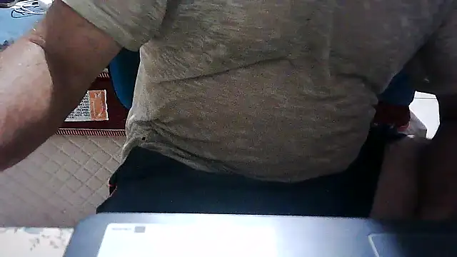 Snapshot of eduar570 chatting on 11-06-25, 12:11 eduar570 online show from 11-06-25, 12:11