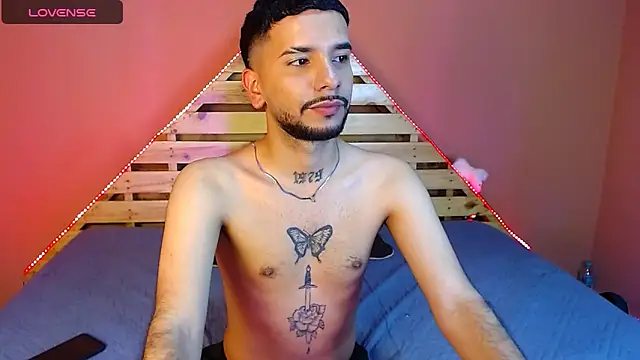 Snapshot of sexxgods chatting on 01-13-25, 11:27 sexxgods online show from 01-13-25, 11:27