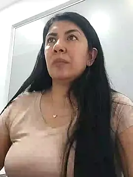 aisha latina online show from 01-27-25, 09:55