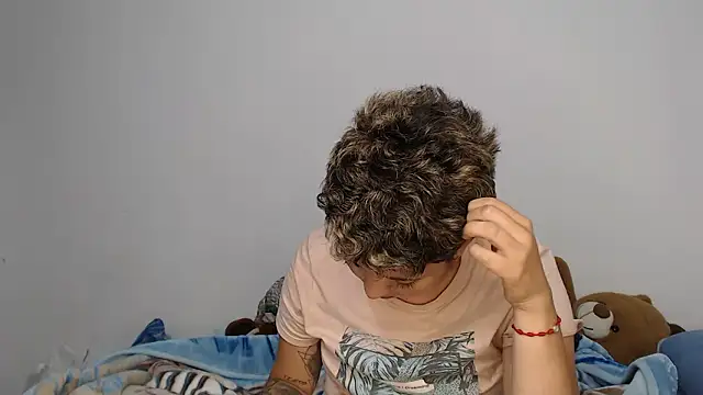 Snapshot of kathy_luisa chatting on 01-15-26, 10:35 kathy luisa online show from 01-15-26, 10:35