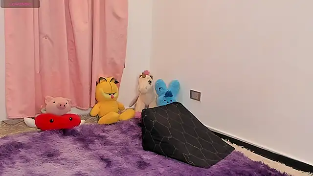 SophieRossi online show from 04-08-26, 12:32