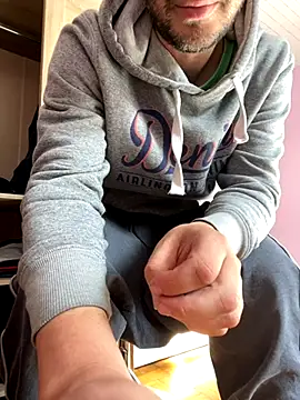 Taxidriver1988 online show from 09-29-25, 12:54