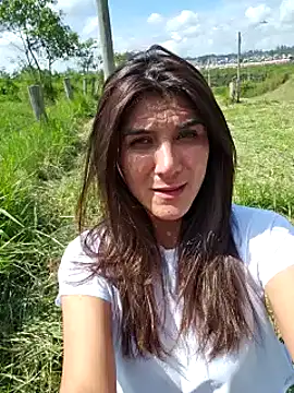 Snapshot of Yuky_ta chatting on 12-25-24, 03:38 Yuky ta online show from 12-25-24, 03:38