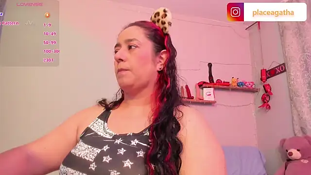 Snapshot of agathaxxx-69 chatting on 02-02-25, 06:53 agathaxxx-69 online show from 02-02-25, 06:53