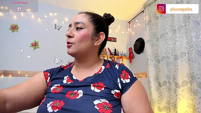 Snapshot of agathaxxx-69 chatting on 03-23-25, 05:21 agathaxxx-69 online show from 03-23-25, 05:21