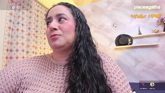 Snapshot of agathaxxx-69 chatting on 10-28-25, 08:00 agathaxxx-69 online show from 10-28-25, 08:00