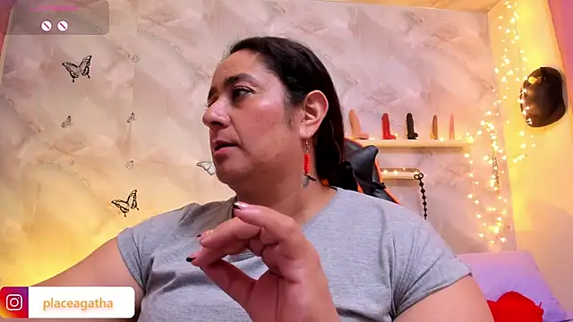 Snapshot of agathaxxx-69 chatting on 11-20-25, 06:40 agathaxxx-69 online show from 11-20-25, 06:40