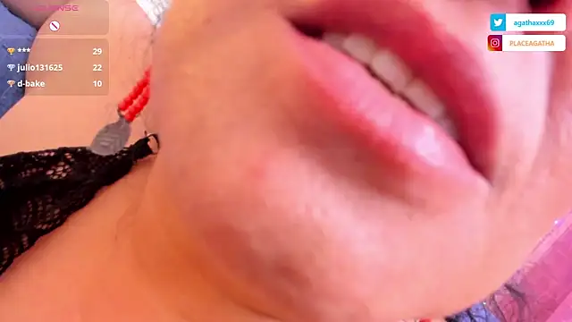 Snapshot of agathaxxx-69 chatting on 12-14-25, 08:09 agathaxxx-69 online show from 12-14-25, 08:09