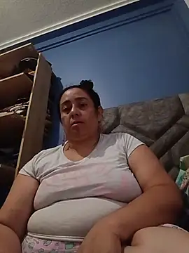 Snapshot of agathaxxx-69 chatting on 12-17-25, 10:49 agathaxxx-69 online show from 12-17-25, 10:49