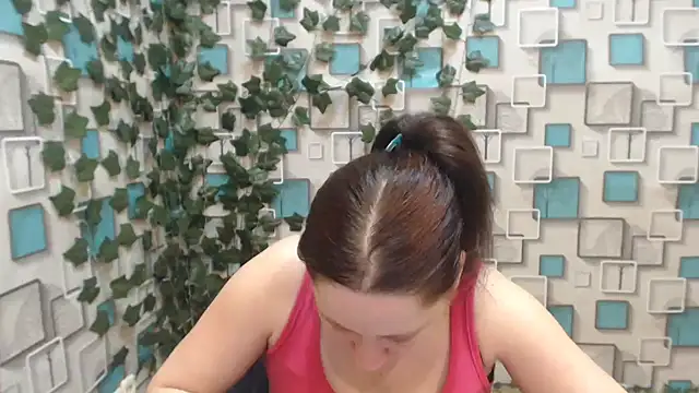 JosieJun  online show from 02-12-25, 09:11