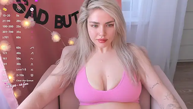 pussy-kattt online show from 03-04-25, 08:24