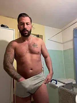 Snapshot of 2guysforu chatting on 02-07-25, 08:55 2guysforu online show from 02-07-25, 08:55
