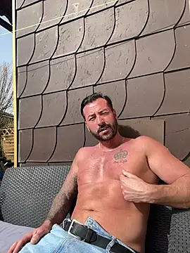 Snapshot of 2guysforu chatting on 03-21-25, 12:28 2guysforu online show from 03-21-25, 12:28