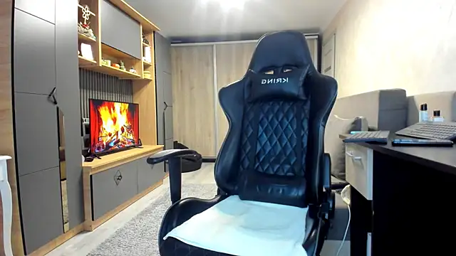 Snapshot of Claire95_ chatting on 10-15-25, 04:56 Claire95 online show from 10-15-25, 04:56