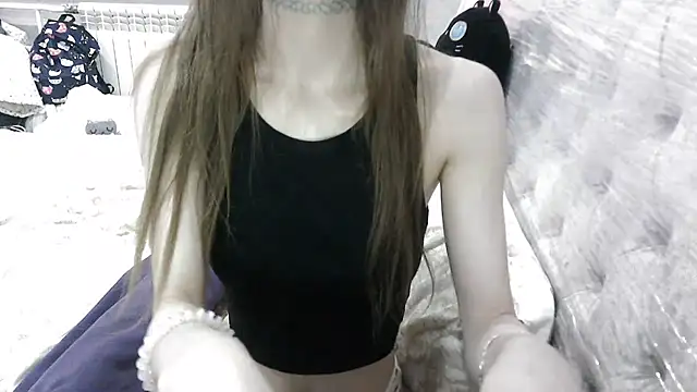 Snapshot of KittyBounty chatting on 06-25-26, 06:56 KittyBounty online show from 06-25-26, 06:56