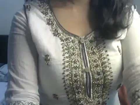 Snapshot of SiaraSiyA chatting on 02-16-25, 09:27 SiaraSiyA online show from 02-16-25, 09:27