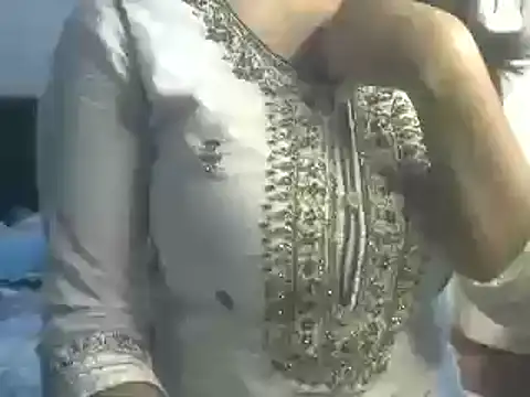 Snapshot of SiaraSiyA chatting on 03-06-25, 05:54 SiaraSiyA online show from 03-06-25, 05:54