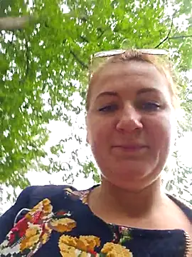 Snapshot of Marushka chatting on 09-14-25, 06:45 Marushka online show from 09-14-25, 06:45