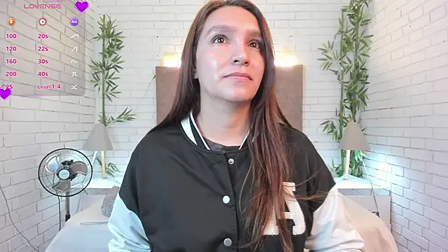 miataylorr1 online show from 02-03-25, 11:53