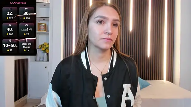 miataylorr1 online show from 09-22-25, 12:51