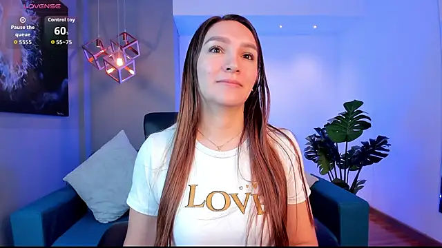 miataylorr1 online show from 07-04-26, 01:06
