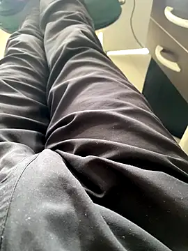 Snapshot of shiiank chatting on 11-11-25, 12:16 shiiank online show from 11-11-25, 12:16