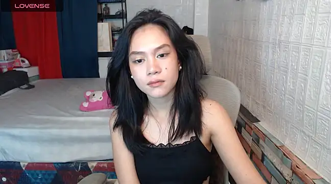 Snapshot of sweetmimi18 chatting on 02-23-25, 11:04 sweetmimi18 online show from 02-23-25, 11:04