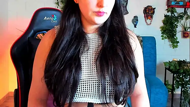 Snapshot of CeceliaJohnson chatting on 02-19-25, 11:17 CeceliaJohnson online show from 02-19-25, 11:17