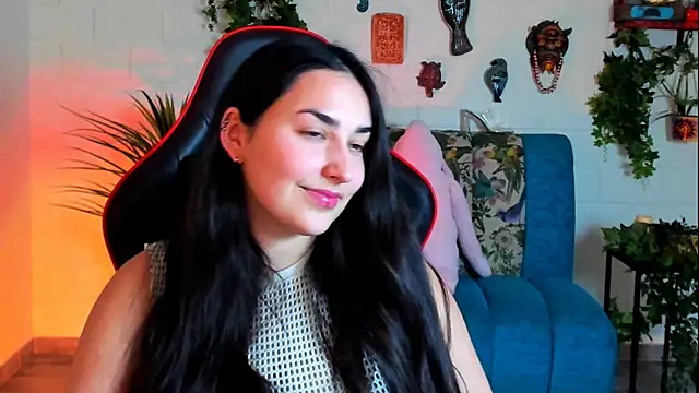 Snapshot of CeceliaJohnson chatting on 02-19-25, 02:23 CeceliaJohnson online show from 02-19-25, 02:23