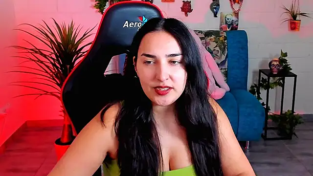 Snapshot of CeceliaJohnson chatting on 10-03-25, 08:11 CeceliaJohnson online show from 10-03-25, 08:11