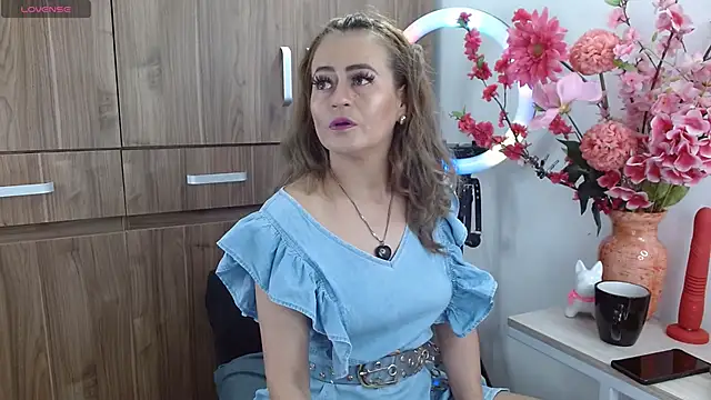 magenta maturr online show from 10-26-25, 04:02