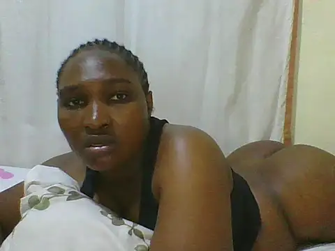 Snapshot of cute_lavenda chatting on 10-28-25, 05:48 cute lavenda online show from 10-28-25, 05:48