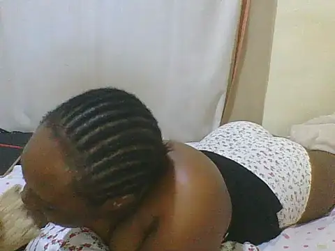 cute lavenda online show from 06-05-26, 06:52